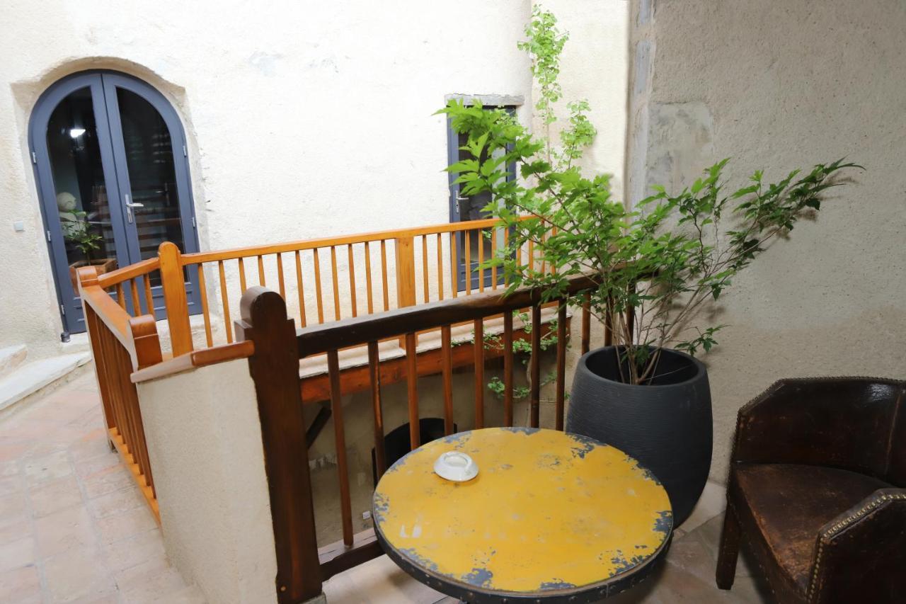 La Casa De Boulbon Hotel ภายนอก รูปภาพ